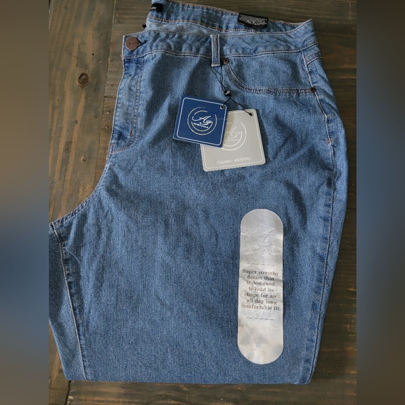 A3 Design Denim - A3 Classic Denim Blue Jeans Distressed 26W NWT